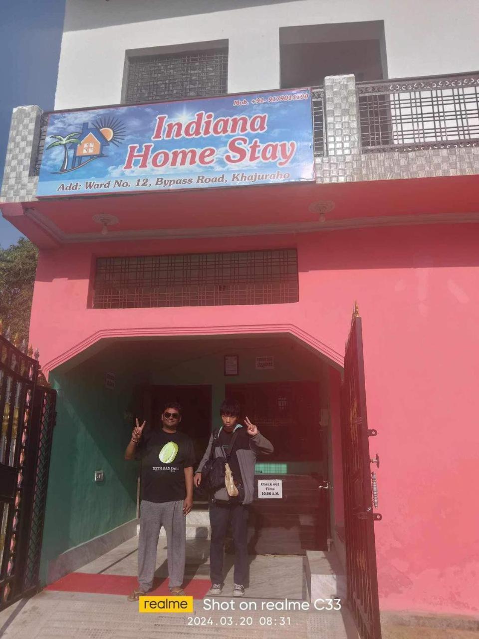 Indiana Home Stay Кхаджурахо Экстерьер фото